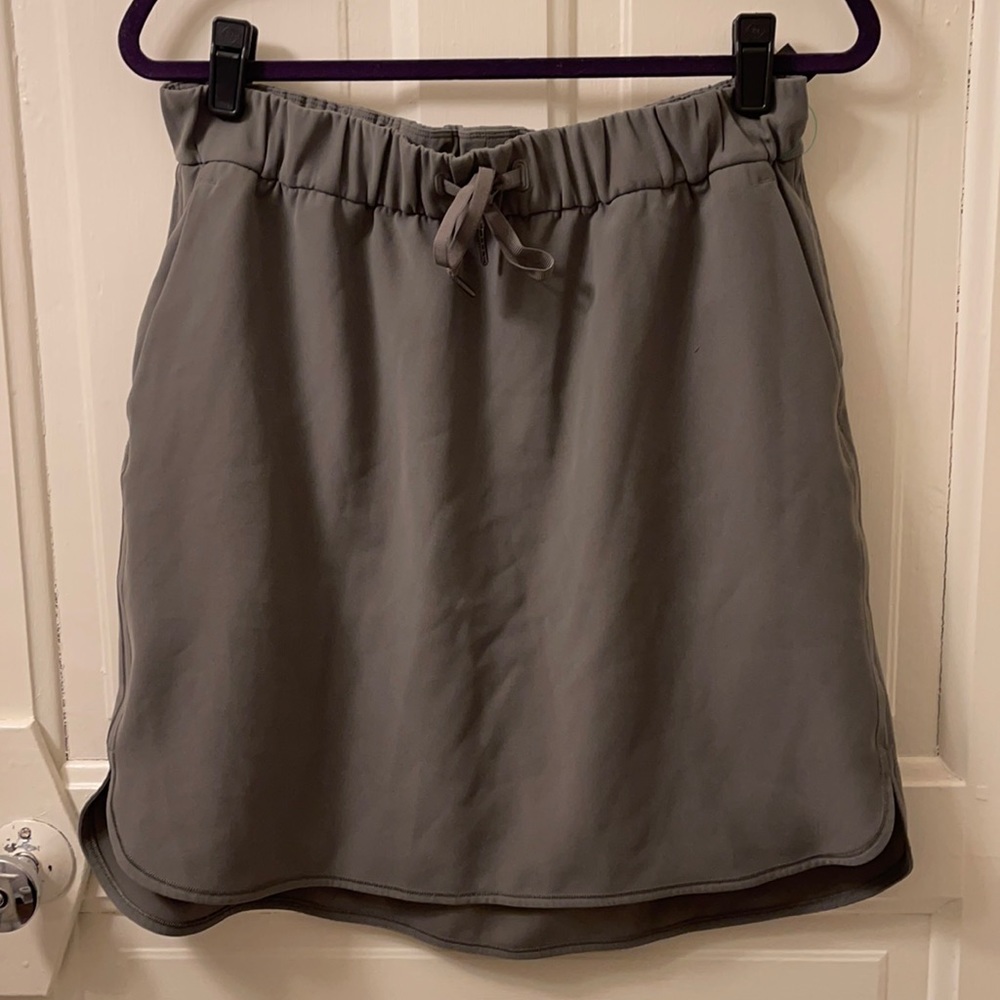 On the fly skirt